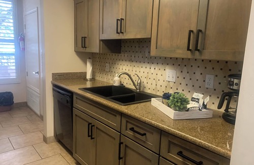 Uptown Sedona Villa | Uptown Villa @ Beautiful Arroyo Roble Resort. Walking distance to everything!