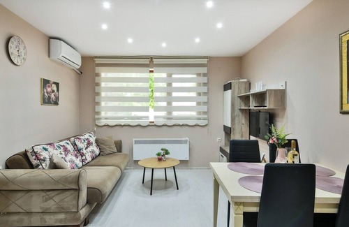 Varna Municipality Apartment | Urban Breeze 2BR apartment with free parking