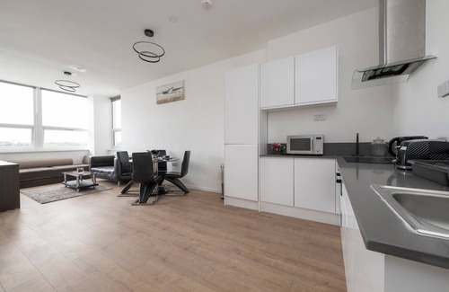 Smethwick Apartment | Urban Chic Stay in West Midlands