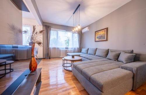 Oborishte Apartment | Urban Elegance Apartment by Park Zaimov
