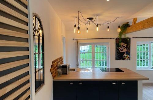 Lisieux Apartment | Urban Loft & Country Vibes