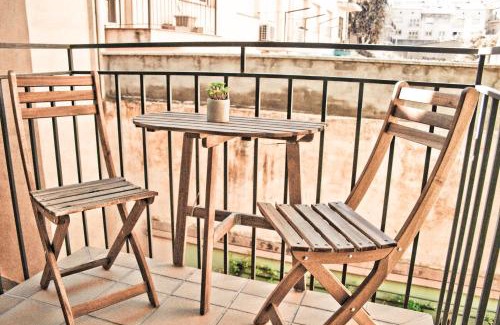 Vic - Remei Apartment | Urban Manresa-City center apartment with balcony