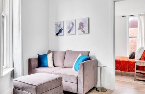 Seward Place Apartment | Urban Nest #2 Vibrant suite downtown by Proctors