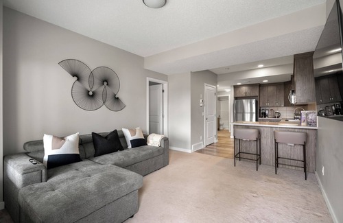 Sage Hill House | Urban Oasis 2 BR With parking space