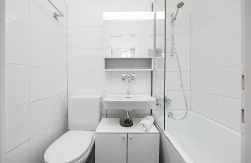 Sihlfeld Apartment | Urban Oasis with Queen Bed and View BE-54