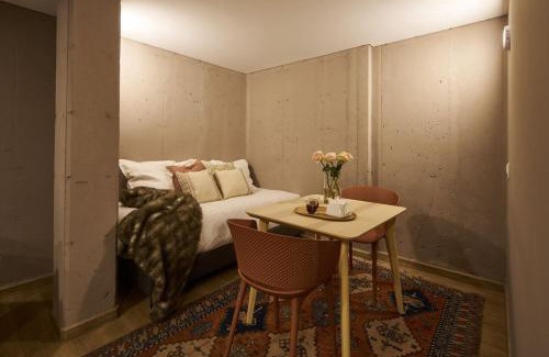 Financial District Apartment | Urban Retreat in Bogotá - Design & Comfort