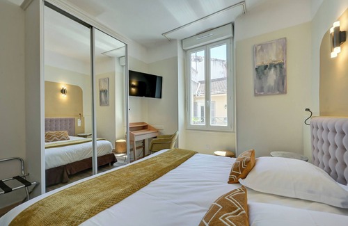 Carpentras Hotel | Urban Style Blason du Ventoux