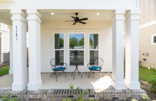 South Pensacola House | Urban Vista & Flat - Family Friendly, Downtown Pensacola