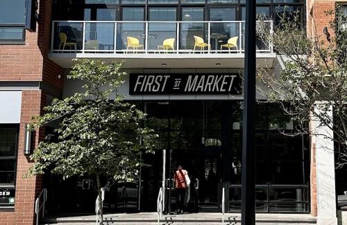 Beltline Apartment | Urbanest - Spectacular Views & Amenities Parking