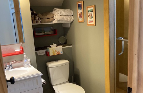 Hailey Cabin | Urbanism Bunglalow close to town and trails for 2 people.