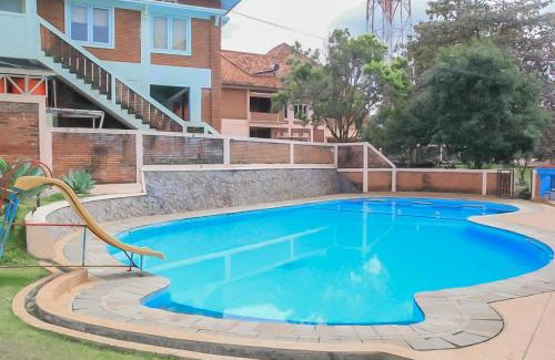 Cisarua Hotel | Urbanview Hotel Syariah Insani Cisarua Puncak