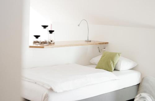 Rhein-Erft-Kreis District House | urraum Hotel