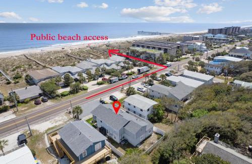 Fernandina Beach House | Updated 3-bedroom, 2 bath well stocked coastal cottage across from the beach