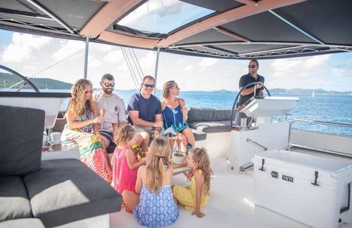 Havensight Boat Rental | USVI Yacht Vacation with Captain & Chef for up to 10 guests