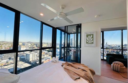 Fortitude Valley Apartment | Utopia City Oasis Exquisite Urban Retreat