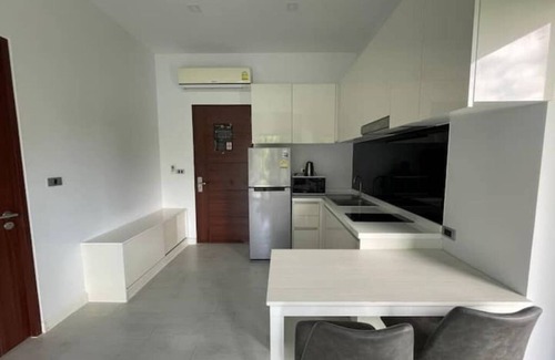 Nai Harn Apartment | Utopia Naiharn - Room 1 - A606