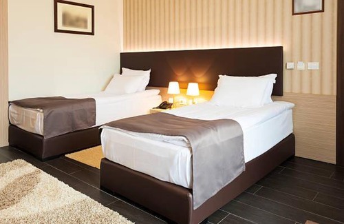 Dhaka Hotel | UU Residential Hotel