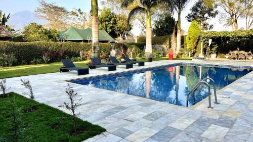 Arusha Hotel | Uyoga Villas