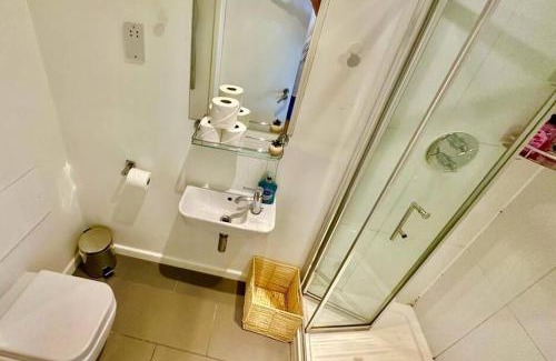 Soho Apartment | V04 - Fantastic Apartment - Piccadilly Circus on your Doorstep.