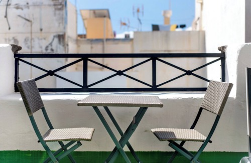 Vegueta House | Vacation Home 'Apto Azahara - Casa San Marcial' with Private Terrace and Wi-Fi