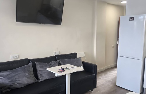 Playa del Ingles Apartment | Vacation Apartment 'Yumbo Roque Nublo' with Shared Pool and Terrace
