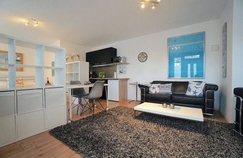 Eckernfoerde Apartment | Vacation apartment Kajüte on the Borbyerufer of Eckernförde