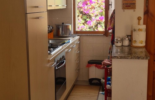 La Caletta Cabin | Vacation apartment in La Caletta, just a few minutes from the beach