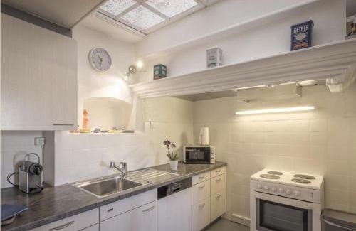 Busserach Apartment | Vacation apartment with batAppartement de vacances avec sanitaires et cuisinehroom and kitchen