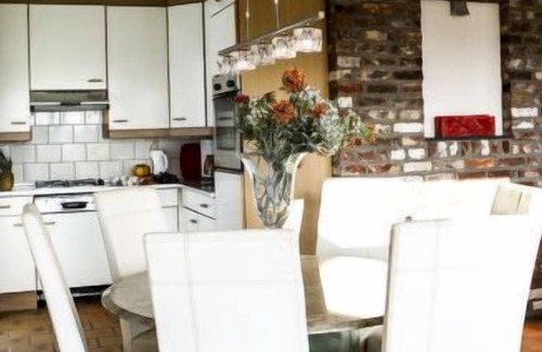 Landsrade House | Vacation home Bungalowpark Landsrade in Gulpen - 6 persons, 3 bedrooms