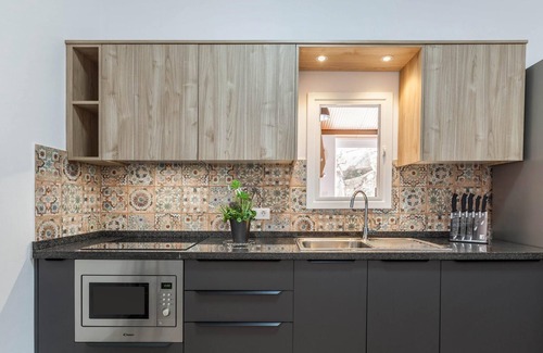 Santiago del Teide House | Vacation Home "Casa Jacinto" with Rooftop Terrace, Sea View, Mountain View & Wi-Fi