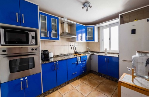 Geafond House | Vacation Home 'Casa Mela' with Private Terrace, Private Garden and Wi-Fi