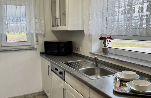Bichishausen Apartment | Vacation home Eichhözle - Oase am Lautertal90sqm, 4 persons, covered terrace