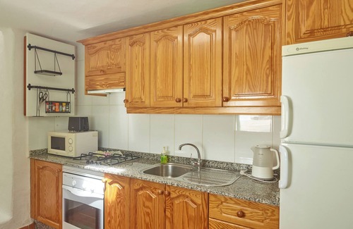 Yaiza House | Vacation Home 'Finca La Calerita D' with Sea View