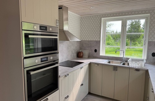 Morlunda House | Vacation home in a secluded location in Småland - Hus Hällemåla in the middle of the forest