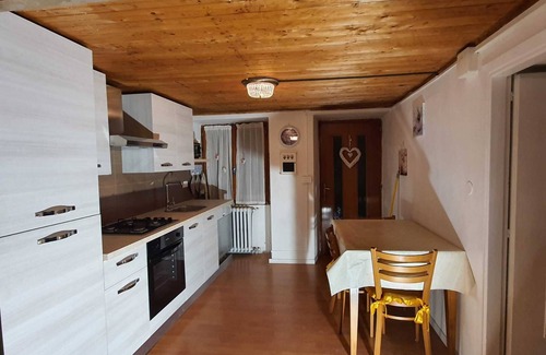 Calasca-Castiglione House | Vacation home in Anzasca Valley with garden