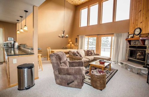 Bessemer House | Vacation Home in Powderhorn Village with Indoor Hot Tub