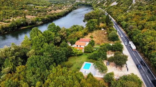 Trn House | Vacation Home Luke