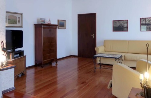 Castello House | Vacation home Mariatheresa in Castelveccana - 5 persons, 2 bedrooms