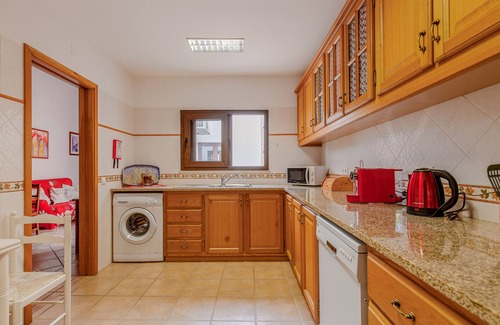 Redondo House | Vacation Home Castle House with A/C, Terrace & Garden