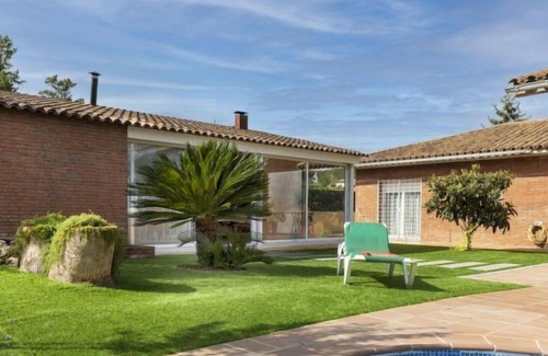 Mont Barbat House | Vacation home San Roca in Tordera - 14 persons, 5 bedrooms