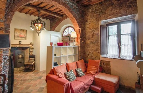 Filettole House | Vacation Home Tuscany Filettole, Pisa in the hearth of Tuscany