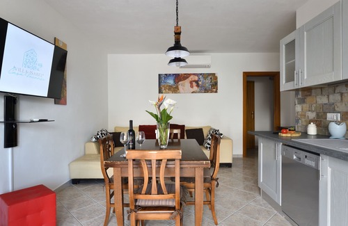 Cala Gonone House | Vacation Home "Villa Isabel" with Shared Terrace & Wi-Fi