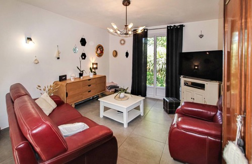 Montfavet House | Vacation home?with?pool for a great vacation.