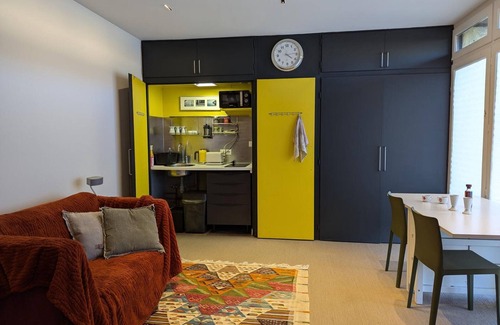 Rivieres Cottage | Vacation rental with private terrace, WIFI, pets allowed, electric charging in Rivières