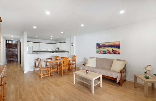 Los Cristianos Apartment | Vacation 'Tomasol' with Sea View, Private Terrace and Wi-Fi