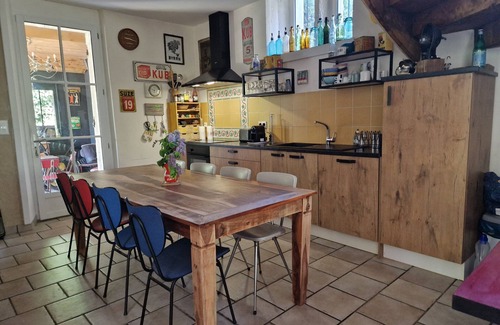 Sainte-Alvere Villa | Vallombreuse Chambre de Charme Avec Salle D'eau vue sur Parc Dans Villa 1920