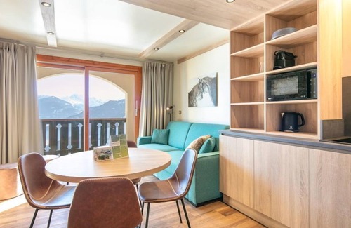 Doucy-Combelouviere Condo | Valmorel | 1BR for 5 + Ski-in, Ski-out!