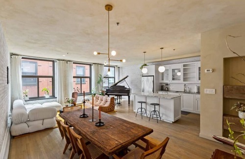 Tribeca Apartment | Vanderbilt by Rove Travel | Modern Design 2BR Loft