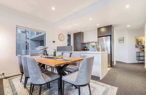 Docklands Condo | VAQUAY Anchor & Abode In Docklands | Live & Work by the Water in NewQuay