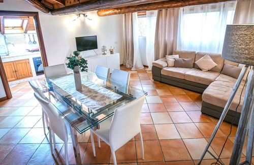 Castelnuovo del Garda Apartment | VC Suite Apartment- free WIFI